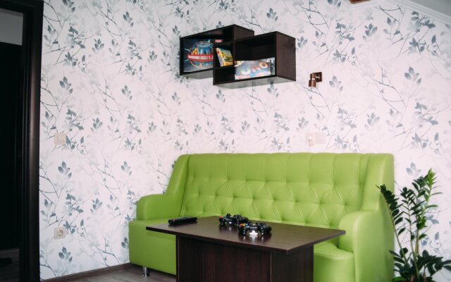 Square Hostel & Cafe