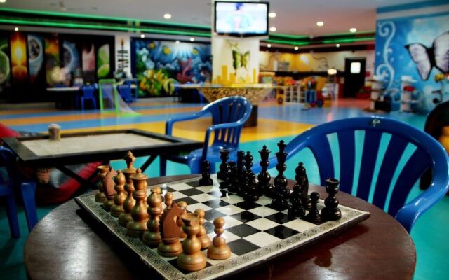 Oh Biz Premier at Leonia