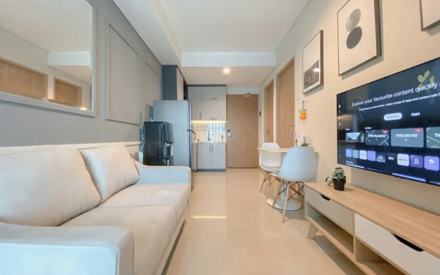 Good Choice and Homey 2BR Apartment Tamansari Iswara