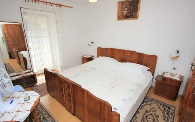 Mat - Great Location - A1-veci