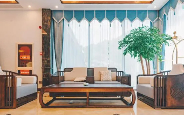 Xinchang Big Buddha Temple Fanyin Hotel