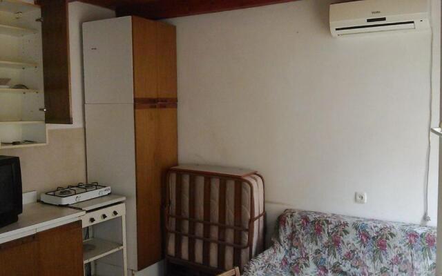 Batumi, Luka Asatiani Street 4