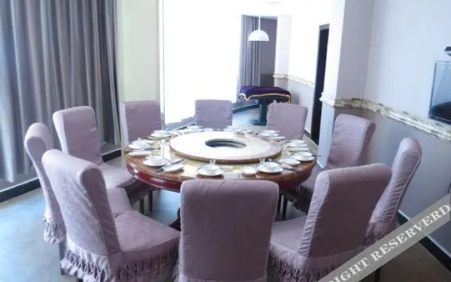 Zhenning Jinsheng Hotel