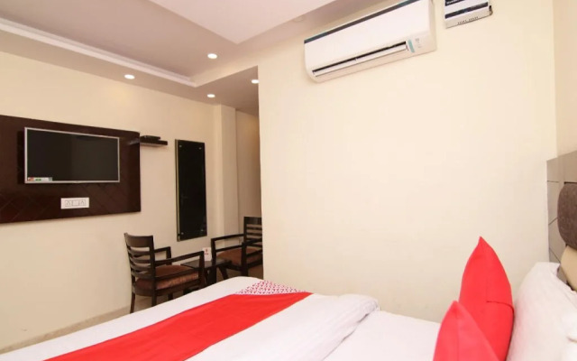 Gaurav Guest House by OYO