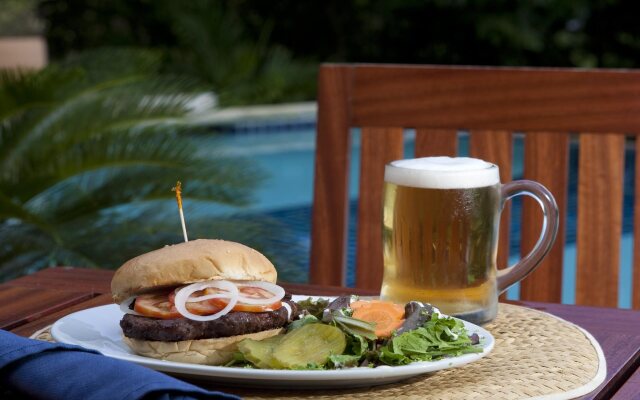 Pelican Eyes Resort & Spa