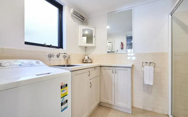 Fremantle Townhouse Unit 4