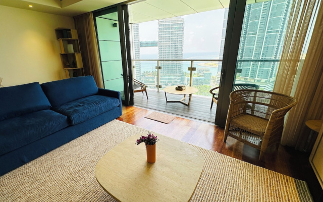 Azure Casa at Cinnamon Life Residence