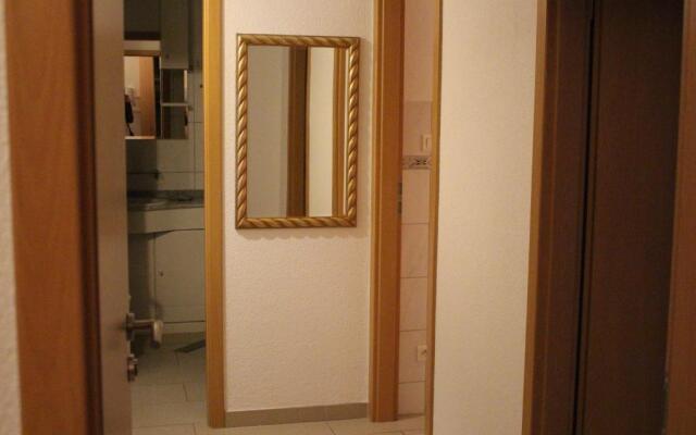 Studios near Basel Airport - RM 118