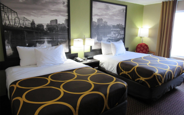 Super 8 by Wyndham New Cumberland