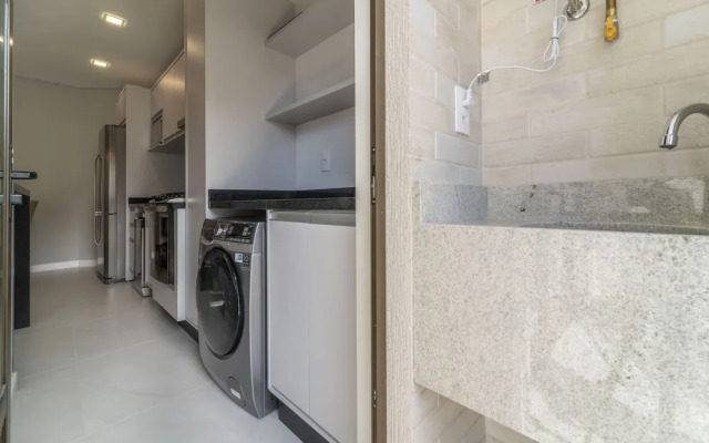 814 - Aluguel Apto 2 suítes Bombinhas SC