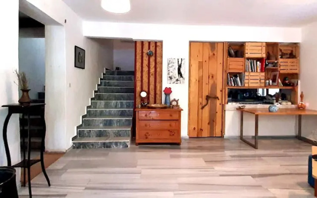 Ada-art Guesthouse