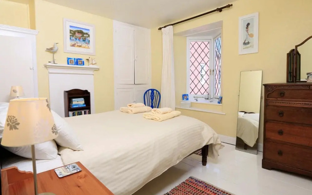 Aune Cottage