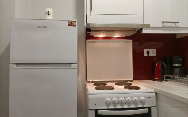 Modern Comfy Apartment near Metro