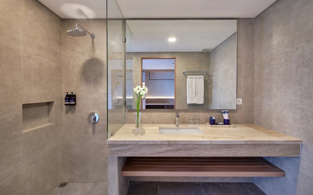 Aston Palu Hotel & Conference Center