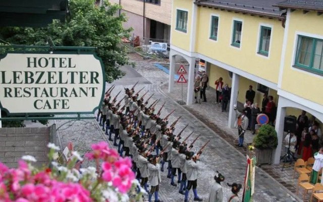 Hotel Lebzelter