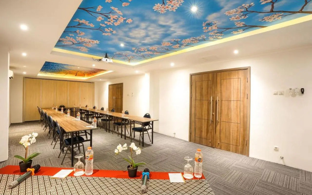 Kaloka Airport Hotel