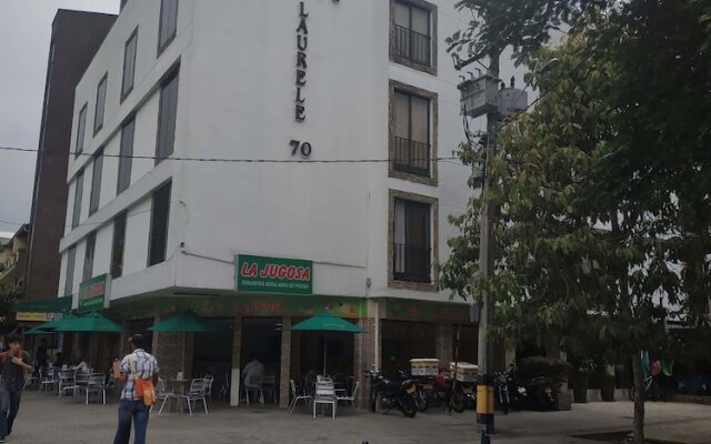 Hotel Laureles 70