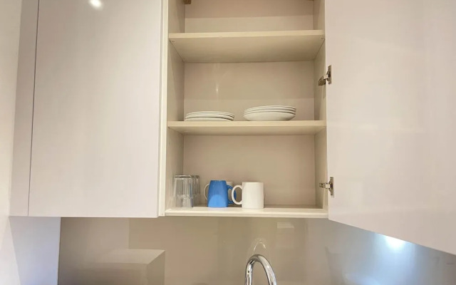 Stunning 1-bed Deluxe Apartment in Slough