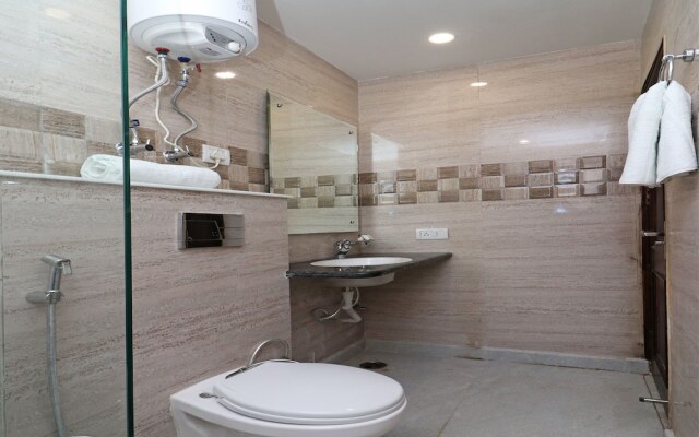 OYO 11594 Hotel TVS