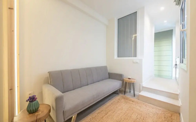 The Urban Loft 2 - Athens Unique Oasis