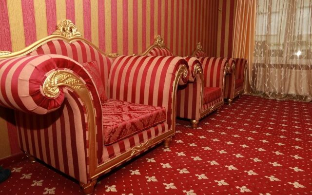 Hotel Gold Lion