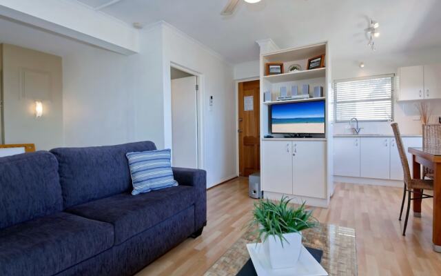 Blue Vista, Unit 8/13 Victoria Parade