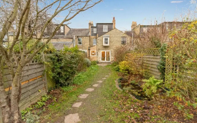 The River Cam Escape - 5bdr With Private Pond & Garden