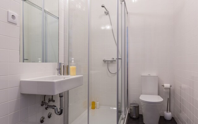 Tripas-Coração, Rosário Apartments