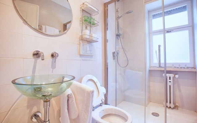 Beautiful 4 Bed Flat Close to Vatican