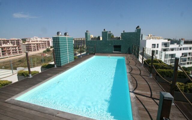 B04 - Luxury 2 bed with top terrace pool by DreamAlgarve