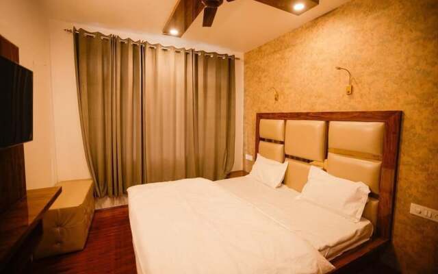 Seven Hills Hotel Srinagar