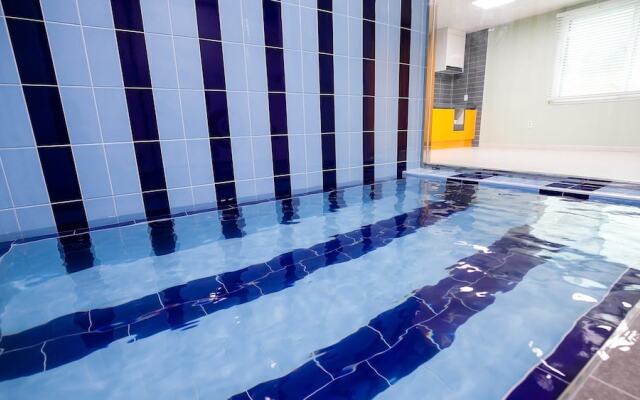 My Chu Kids Pool Villa Pension