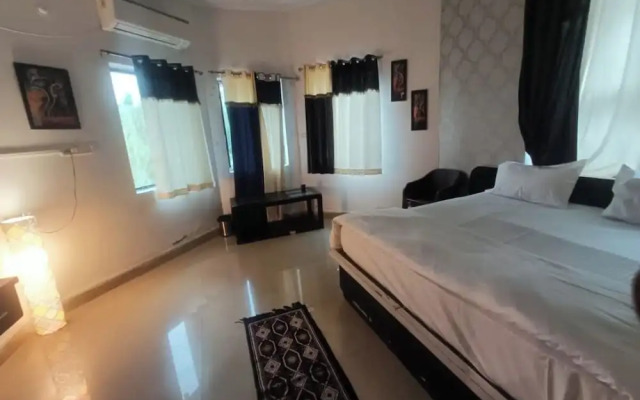 The Quila Camps & Resort