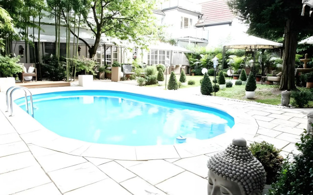 Hotel Ashley's Garden
