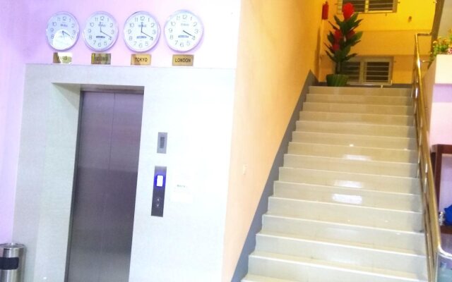 Man Shwe Li Hotel