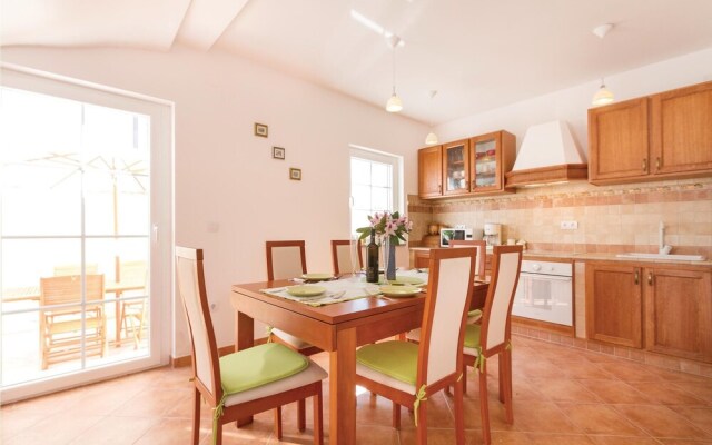 Stunning Home in Betiga With Wifi and 3 Bedrooms