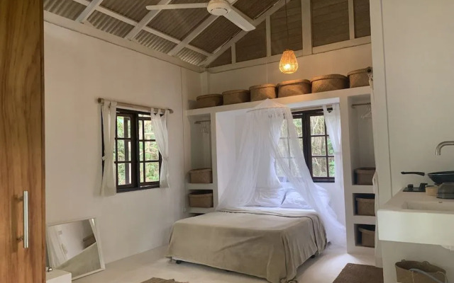 Coconut Beach Bungalows