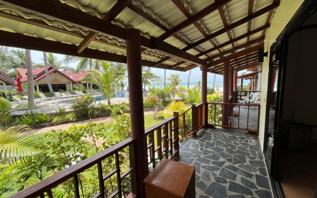 Noble House Beach Resort