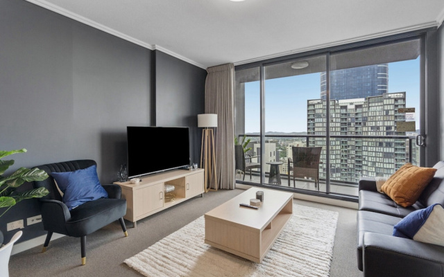 Bright 1-bed Retreat in Charlotte Towers