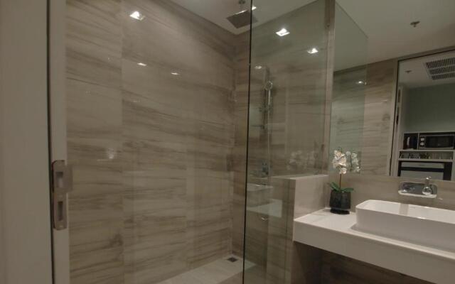 The Quarter Ari by UHG Hotel