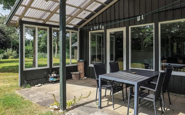 2 Person Holiday Home in Thyholm-by Traum