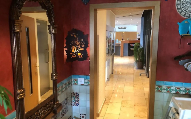 Zys Hotel