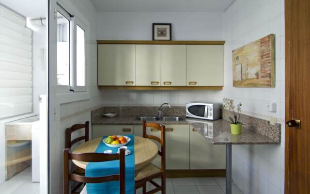 Magi Beach Apartment