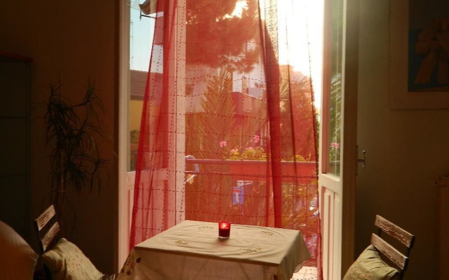 Bed & Roses
