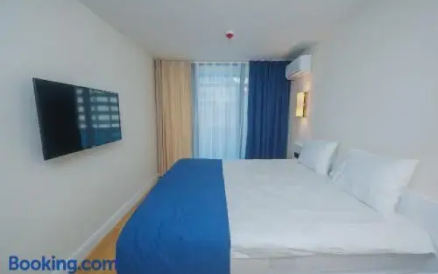 Seaside Apartments