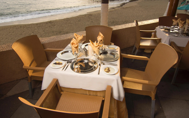 Tesoro Manzanillo All Inclusive