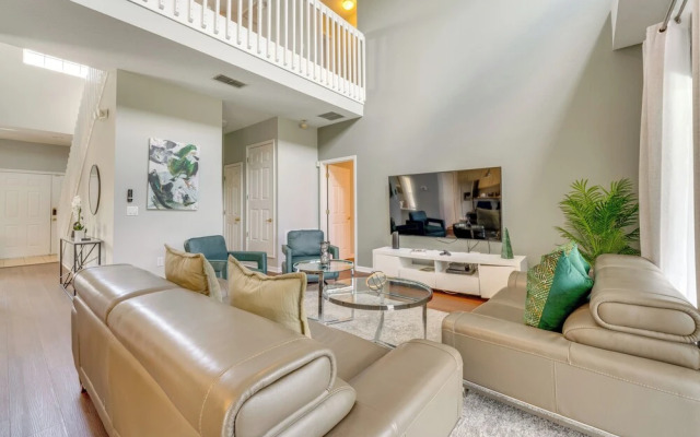 Luxury Championsgate Home Near Disney Parks!