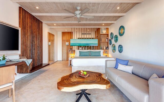 Mystique Blue Holbox