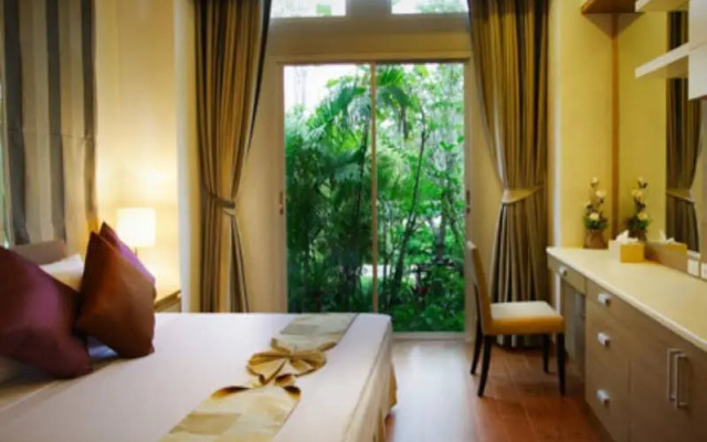 Tachawan Resort & Restaurant