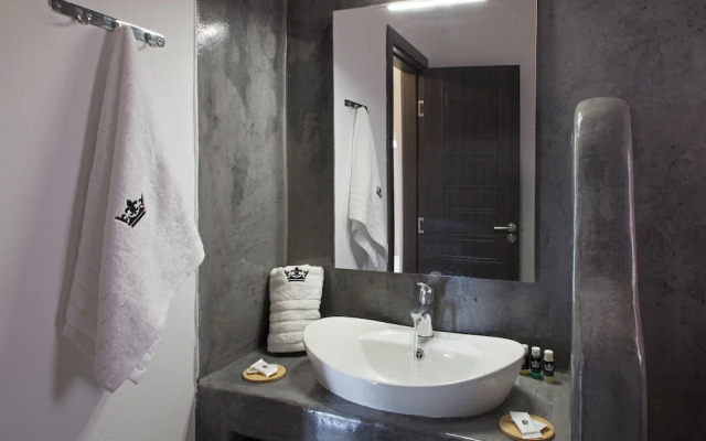 Paros King Luxury Apartments